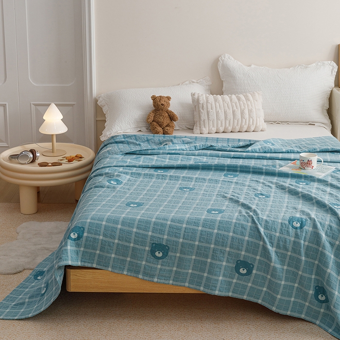 91家纺网 家纺一手货源 找家纺 悦然毛巾被 2026新款色织水洗棉盖毯安心棉床盖全棉纱布毛巾被夏被夏凉被空调被 蓝格熊语