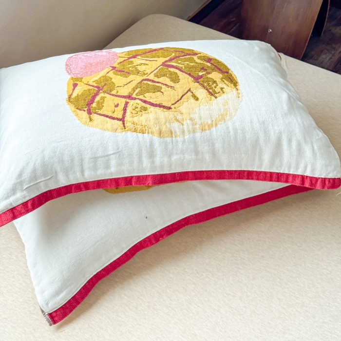 91家纺网 家纺一手货源 找家纺 乐家毛巾被（工厂自产自销） 2026新款全棉纯棉四层纱布枕巾 草莓面包