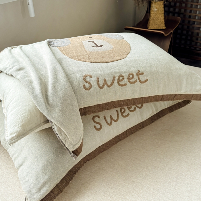 91家纺网 家纺一手货源 找家纺 乐家毛巾被（工厂自产自销） 2026新款全棉纯棉四层纱布枕巾 耳机小熊