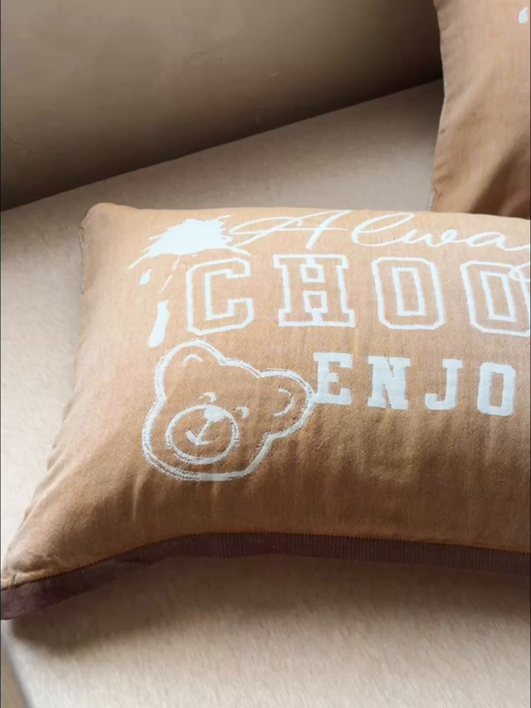 91家纺网 家纺一手货源 找家纺 乐家毛巾被（工厂自产自销） 2026新款全棉纯棉四层纱布枕巾 黄色熊头