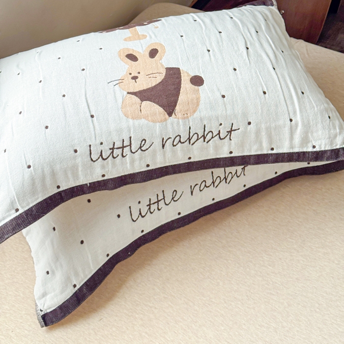 91家纺网 家纺一手货源 找家纺 乐家毛巾被（工厂自产自销） 2026新款全棉纯棉四层纱布枕巾 蘑菇兔