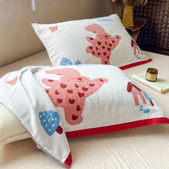 91家纺网 家纺一手货源 找家纺 乐家毛巾被（工厂自产自销） 2026新款全棉纯棉四层纱布枕巾 森林小兔