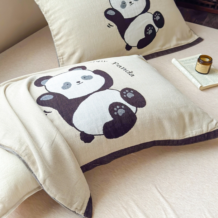 91家纺网 家纺一手货源 找家纺 乐家毛巾被（工厂自产自销） 2026新款全棉纯棉四层纱布枕巾 顽皮熊猫