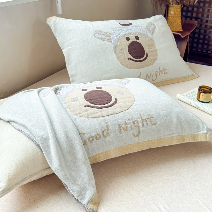 91家纺网 家纺一手货源 找家纺 乐家毛巾被（工厂自产自销） 2026新款全棉纯棉四层纱布枕巾 晚安小熊
