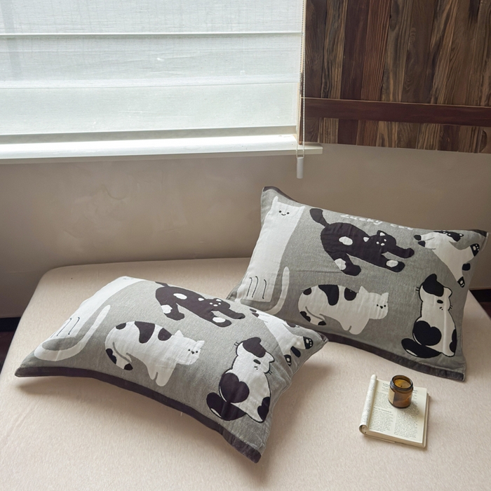 91家纺网 家纺一手货源 找家纺 乐家毛巾被（工厂自产自销） 2026新款全棉纯棉四层纱布枕巾 五只小猫