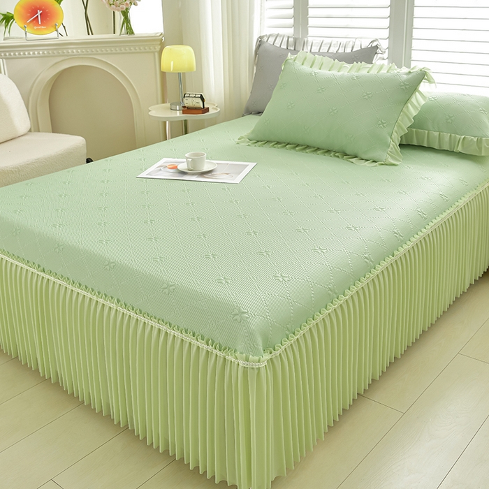 91家纺网 家纺一手货源 找家纺 畅畅家纺 2026新款聚乙烯中分子凉感冰感凉豆豆凉席席子床裙三件套-欧式伴夏 幸运草-绿