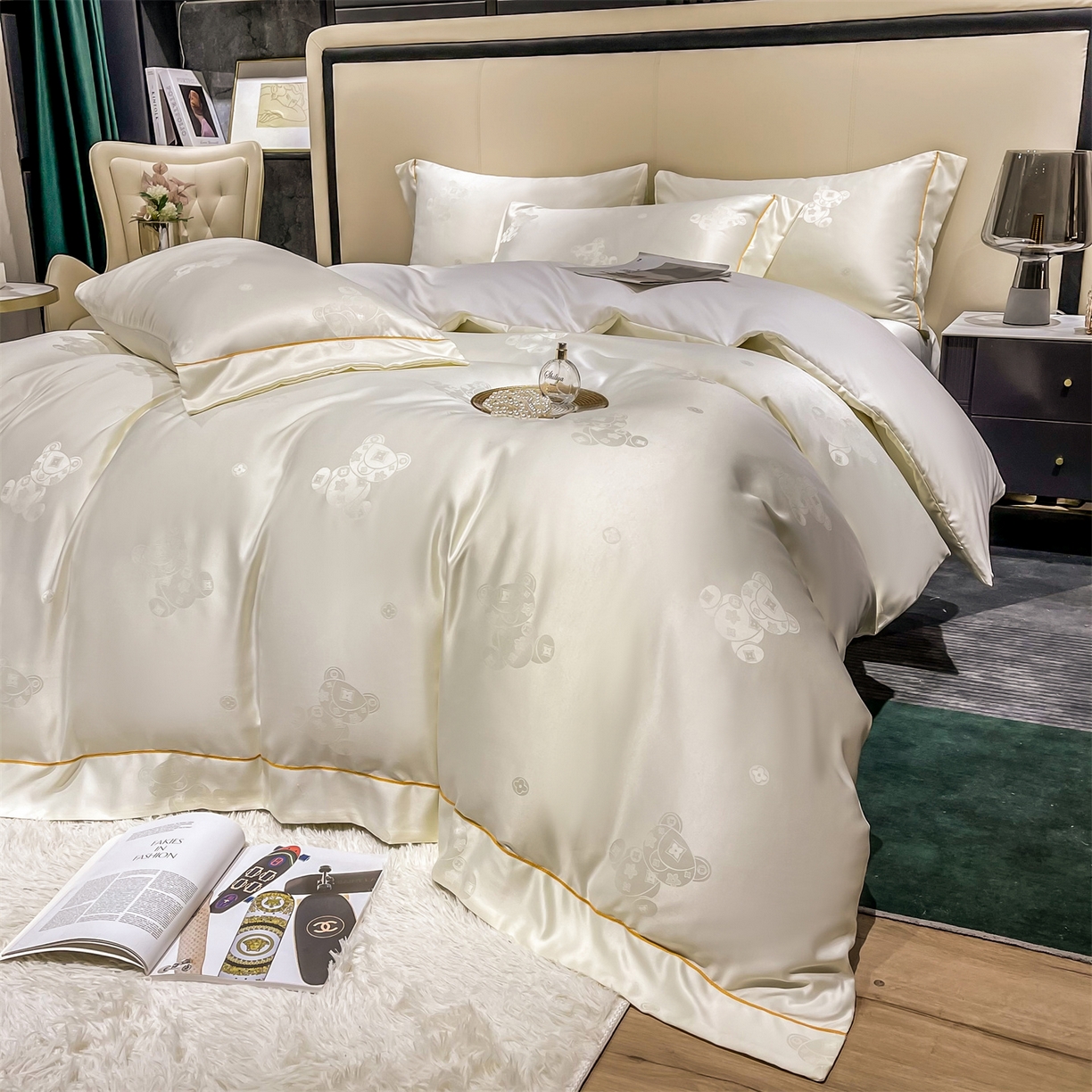 91家纺网 家纺一手货源 找家纺 经年 2026新款60S贡缎提花水洗真丝四件套 潮流熊-米白