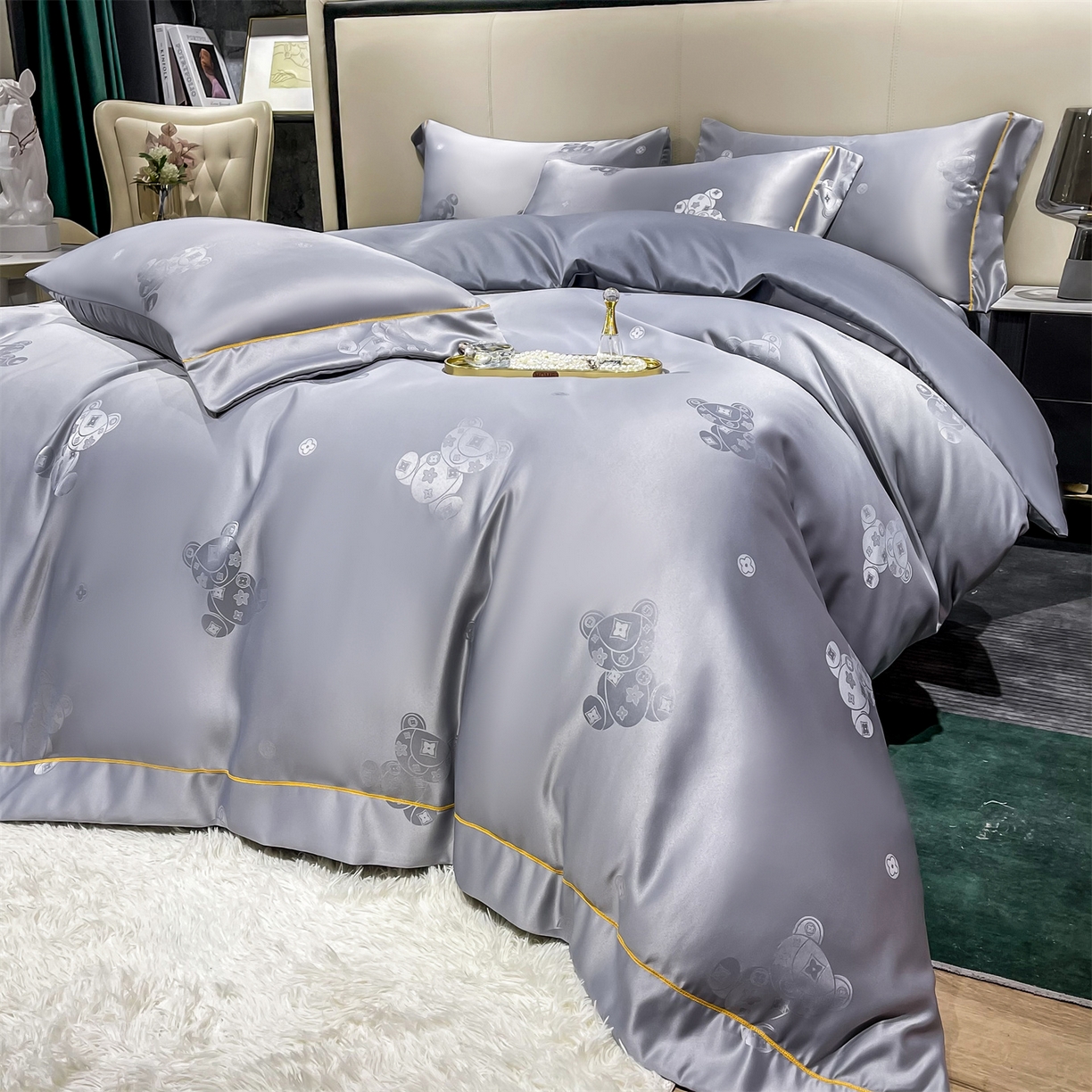 91家纺网 家纺一手货源 找家纺 经年 2026新款60S贡缎提花水洗真丝四件套 潮流熊-石灰