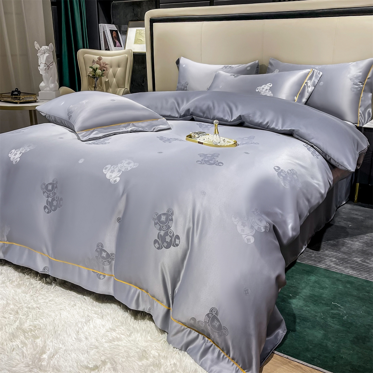 91家纺网 家纺一手货源 找家纺 经年 2026新款60S贡缎提花水洗真丝四件套 潮流熊-石灰