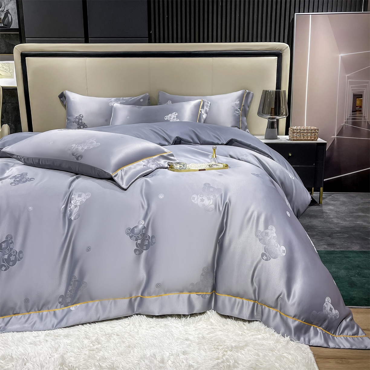 91家纺网 家纺一手货源 找家纺 经年 2026新款60S贡缎提花水洗真丝四件套 潮流熊-石灰