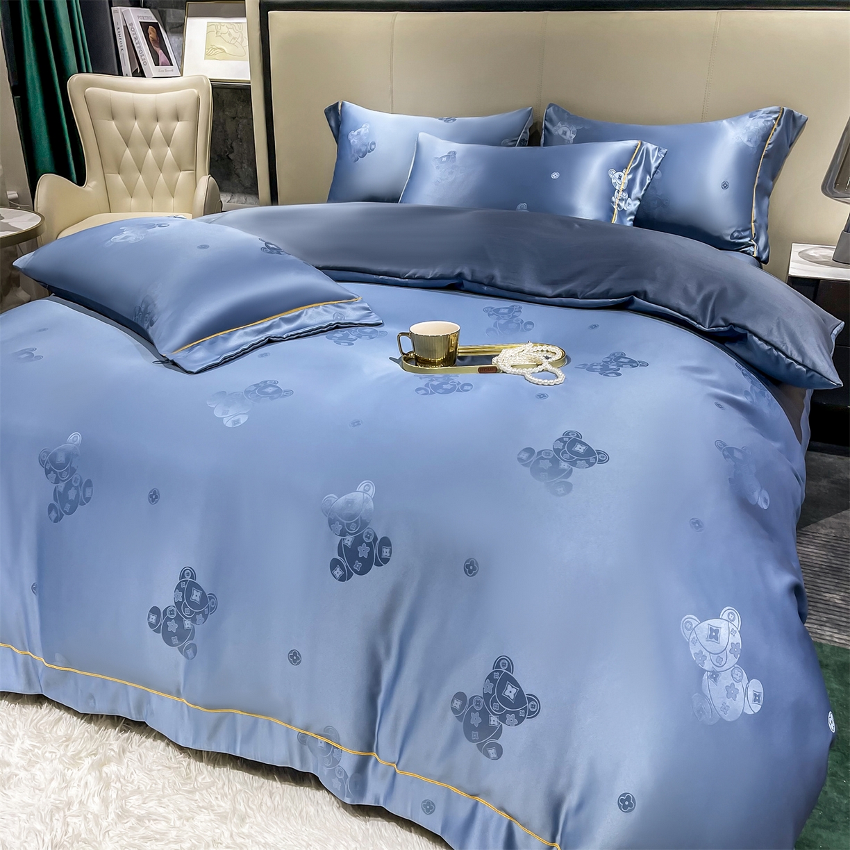 91家纺网 家纺一手货源 找家纺 经年 2026新款60S贡缎提花水洗真丝四件套 潮流熊-艳兰