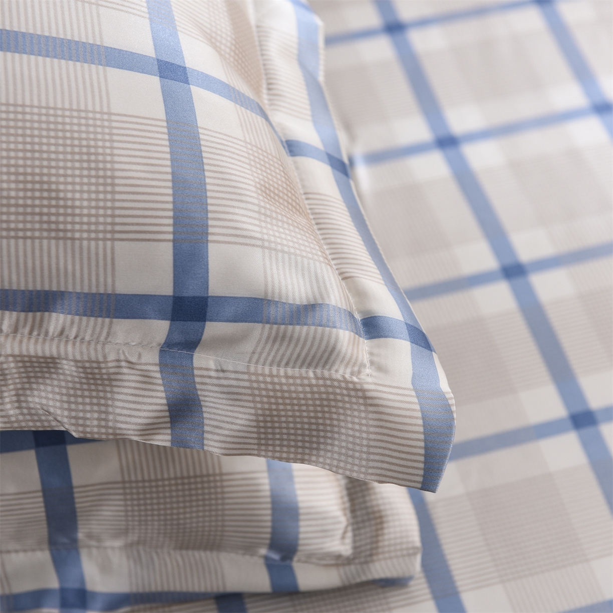 91家纺网 家纺一手货源 找家纺 经年 2026年条纹丝绸冰丝四件套 灰蓝方格