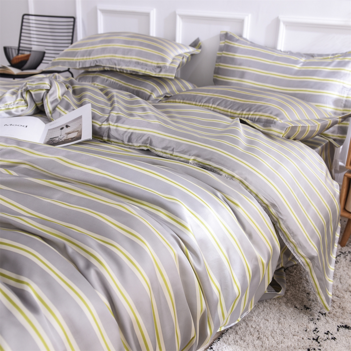 91家纺网 家纺一手货源 找家纺 经年 2026年条纹丝绸冰丝四件套 灰绿细条