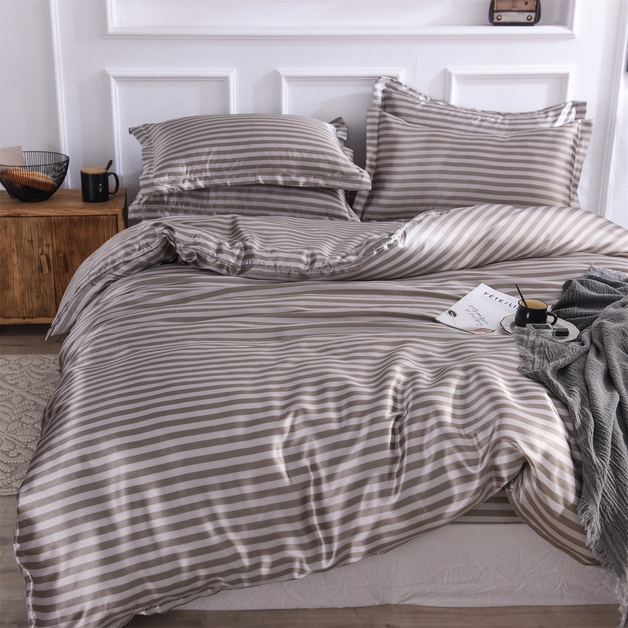 91家纺网 家纺一手货源 找家纺 经年 2026年条纹丝绸冰丝四件套 咖啡中条