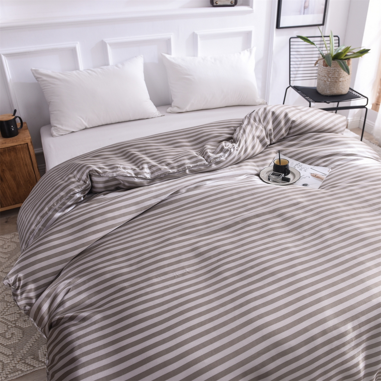 91家纺网 家纺一手货源 找家纺 经年 2026年条纹丝绸冰丝四件套 咖啡中条