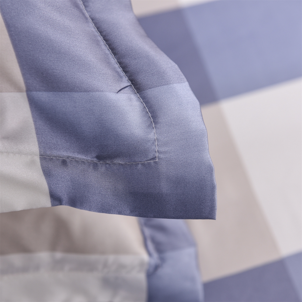 91家纺网 家纺一手货源 找家纺 经年 2026年条纹丝绸冰丝四件套 蓝白大格