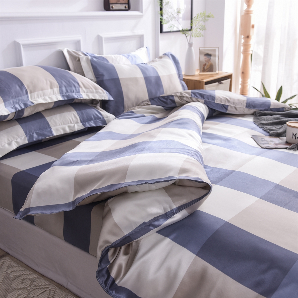 91家纺网 家纺一手货源 找家纺 经年 2026年条纹丝绸冰丝四件套 蓝白大格