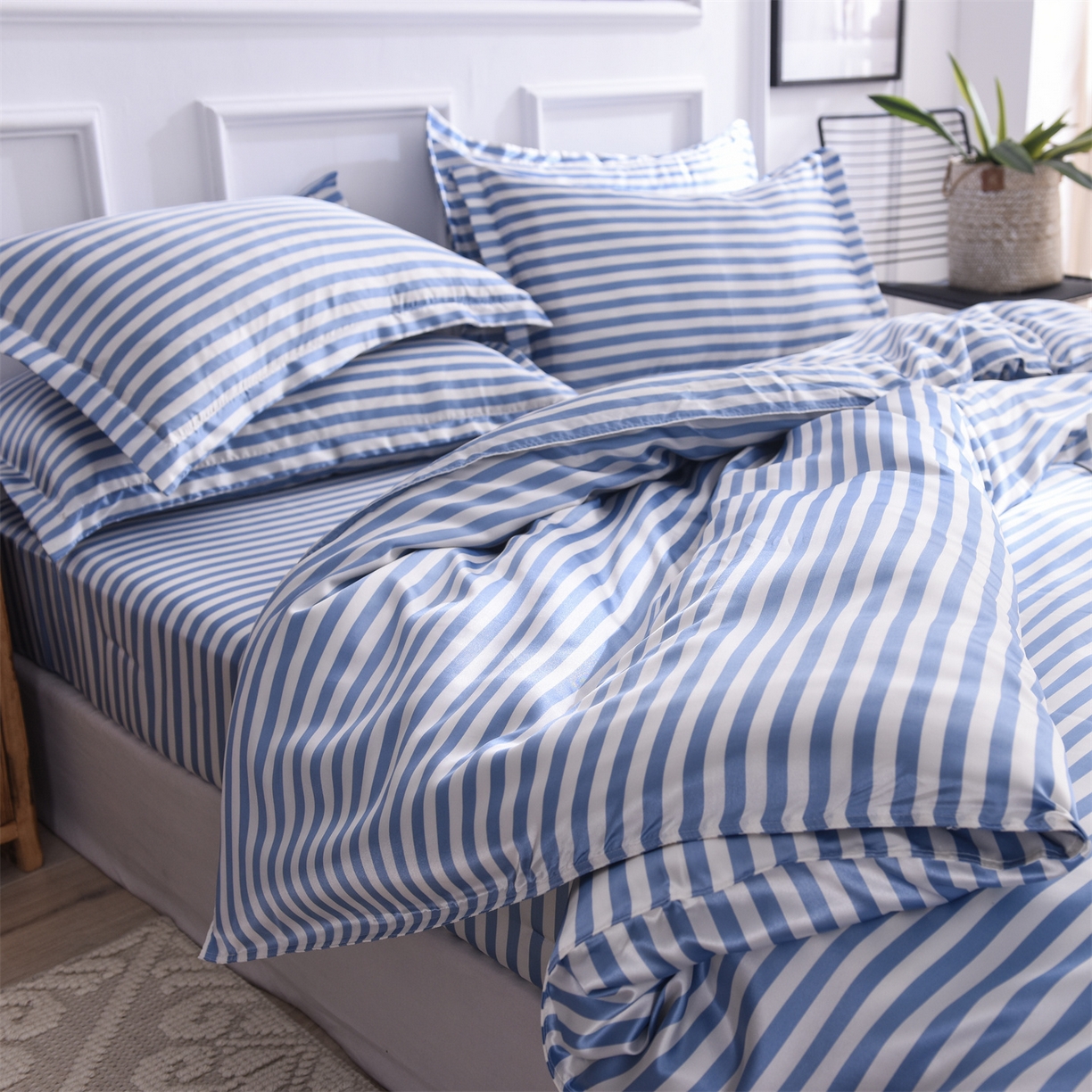 91家纺网 家纺一手货源 找家纺 经年 2026年条纹丝绸冰丝四件套 蓝中条