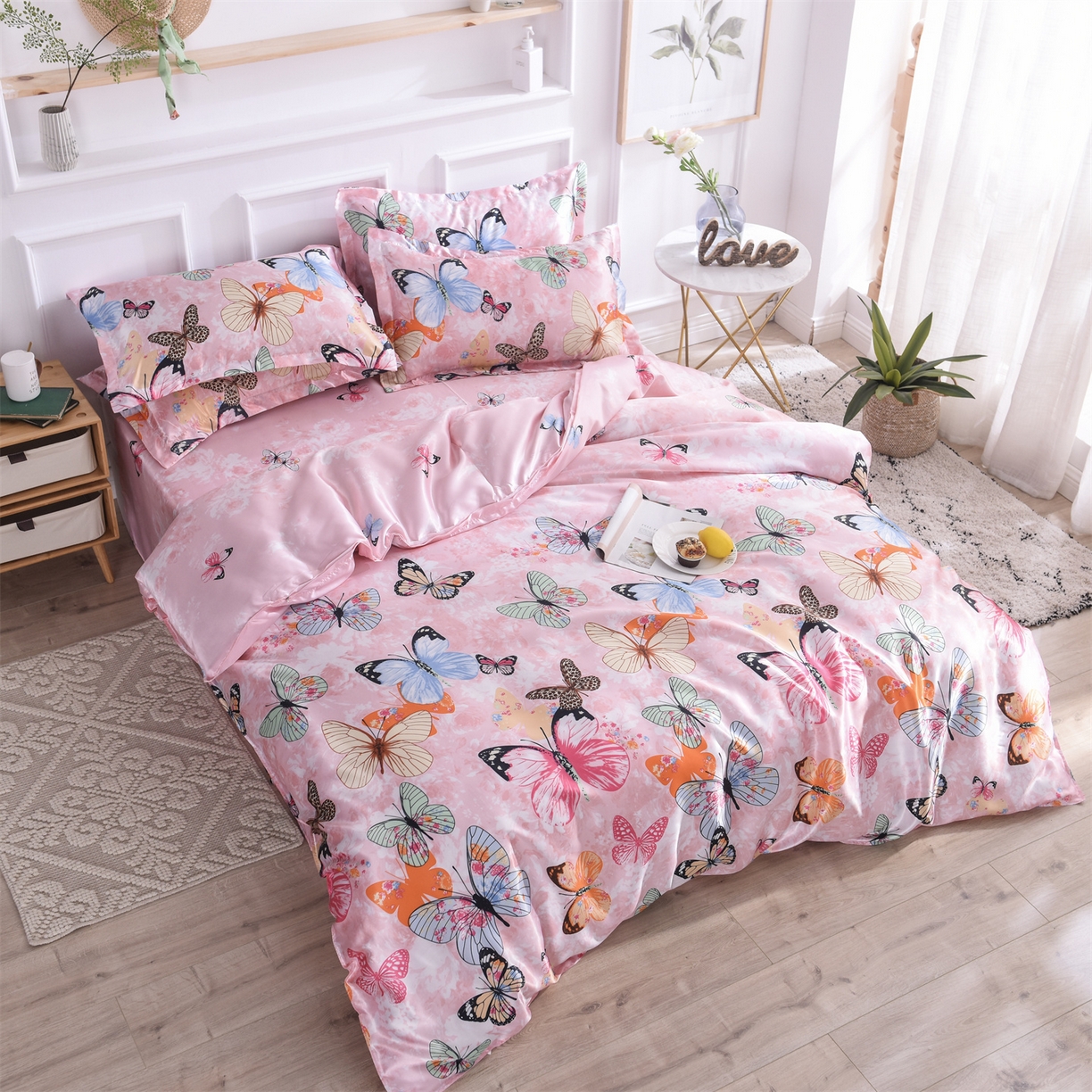 91家纺网 家纺一手货源 找家纺 经年 2026新款印花丝绸冰丝四件套 蝴蝶飞舞