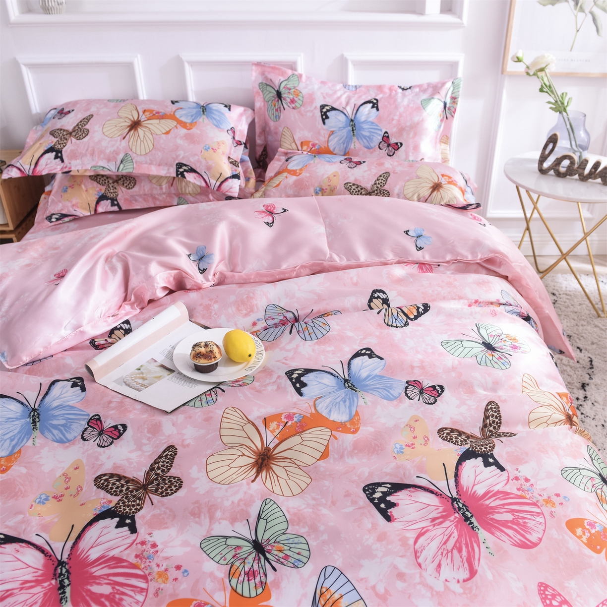 91家纺网 家纺一手货源 找家纺 经年 2026新款印花丝绸冰丝四件套 蝴蝶飞舞