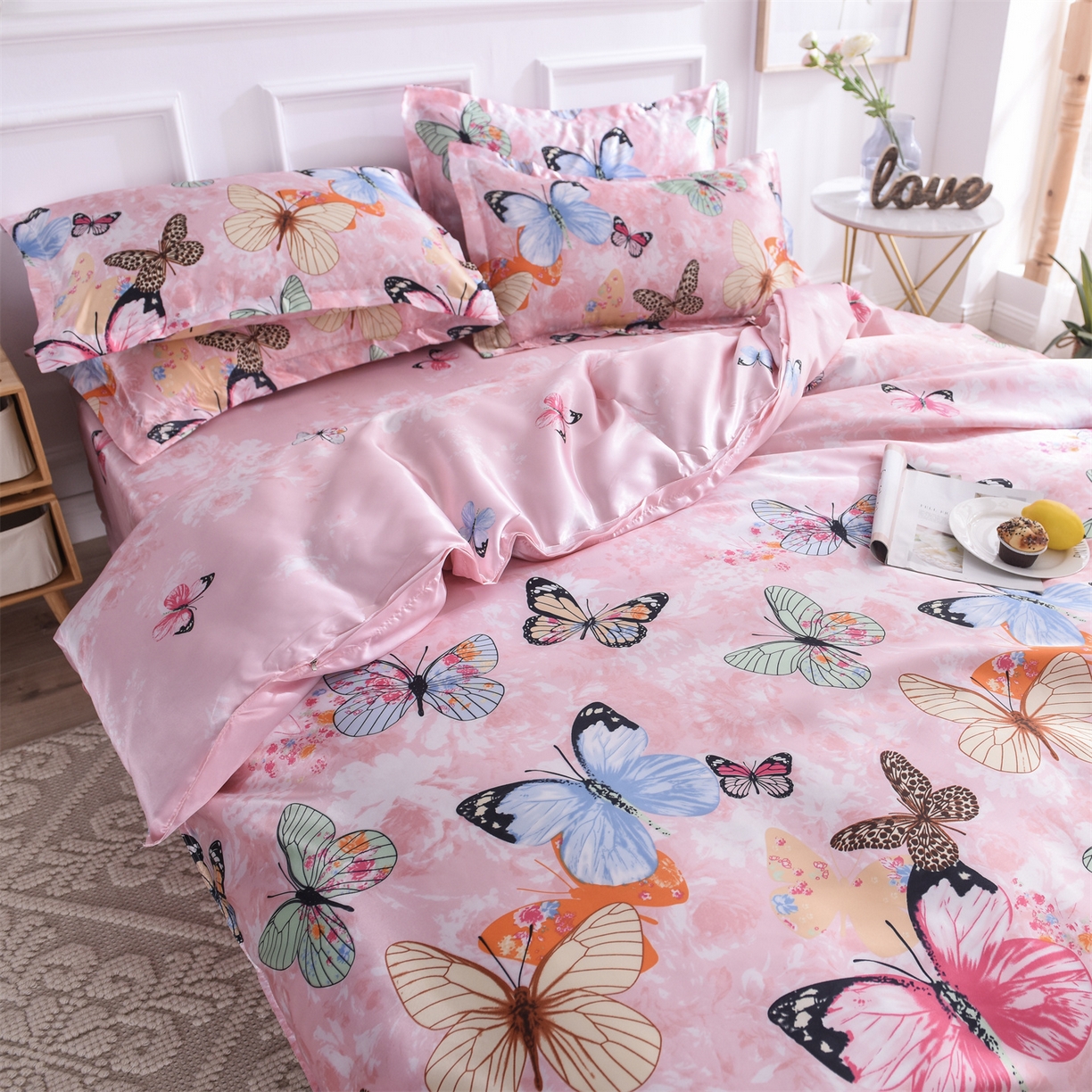 91家纺网 家纺一手货源 找家纺 经年 2026新款印花丝绸冰丝四件套 蝴蝶飞舞