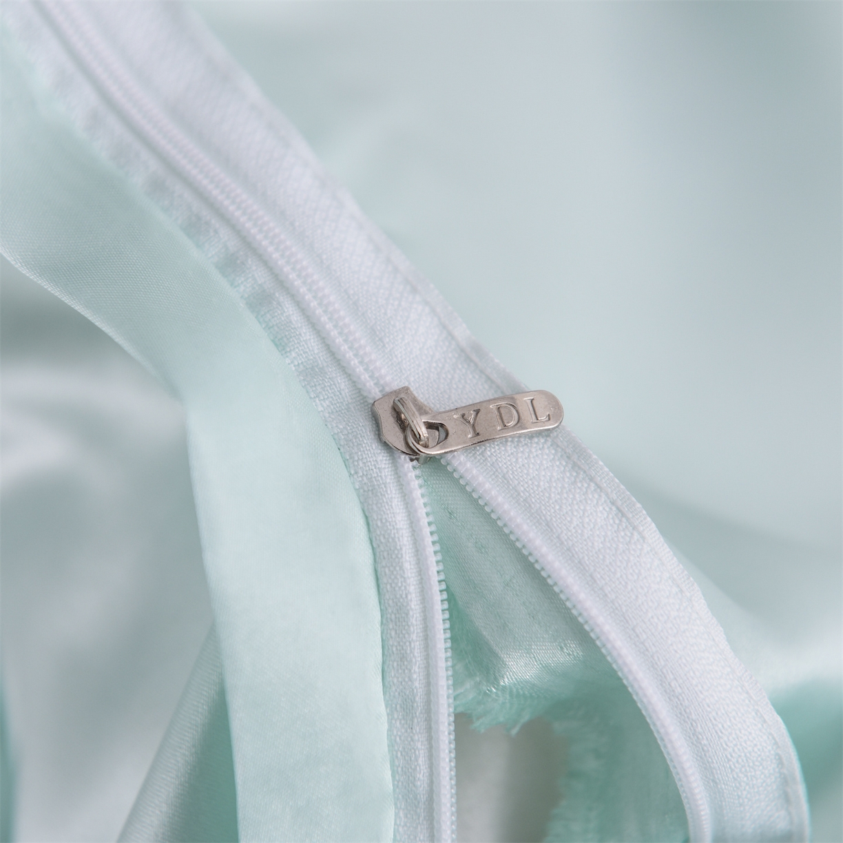 91家纺网 家纺一手货源 找家纺 经年 2026新款印花丝绸冰丝四件套 雀上枝头