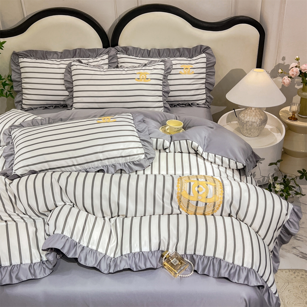 91家纺网 家纺一手货源 找家纺 经年 2026新款水洗真丝韩版四件套 浅夏-灰