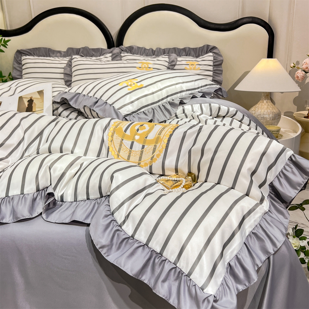 91家纺网 家纺一手货源 找家纺 经年 2026新款水洗真丝韩版四件套 浅夏-灰