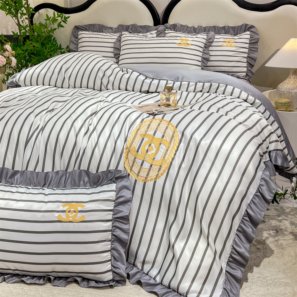 91家纺网 家纺一手货源 找家纺 经年 2026新款水洗真丝韩版四件套 浅夏-灰