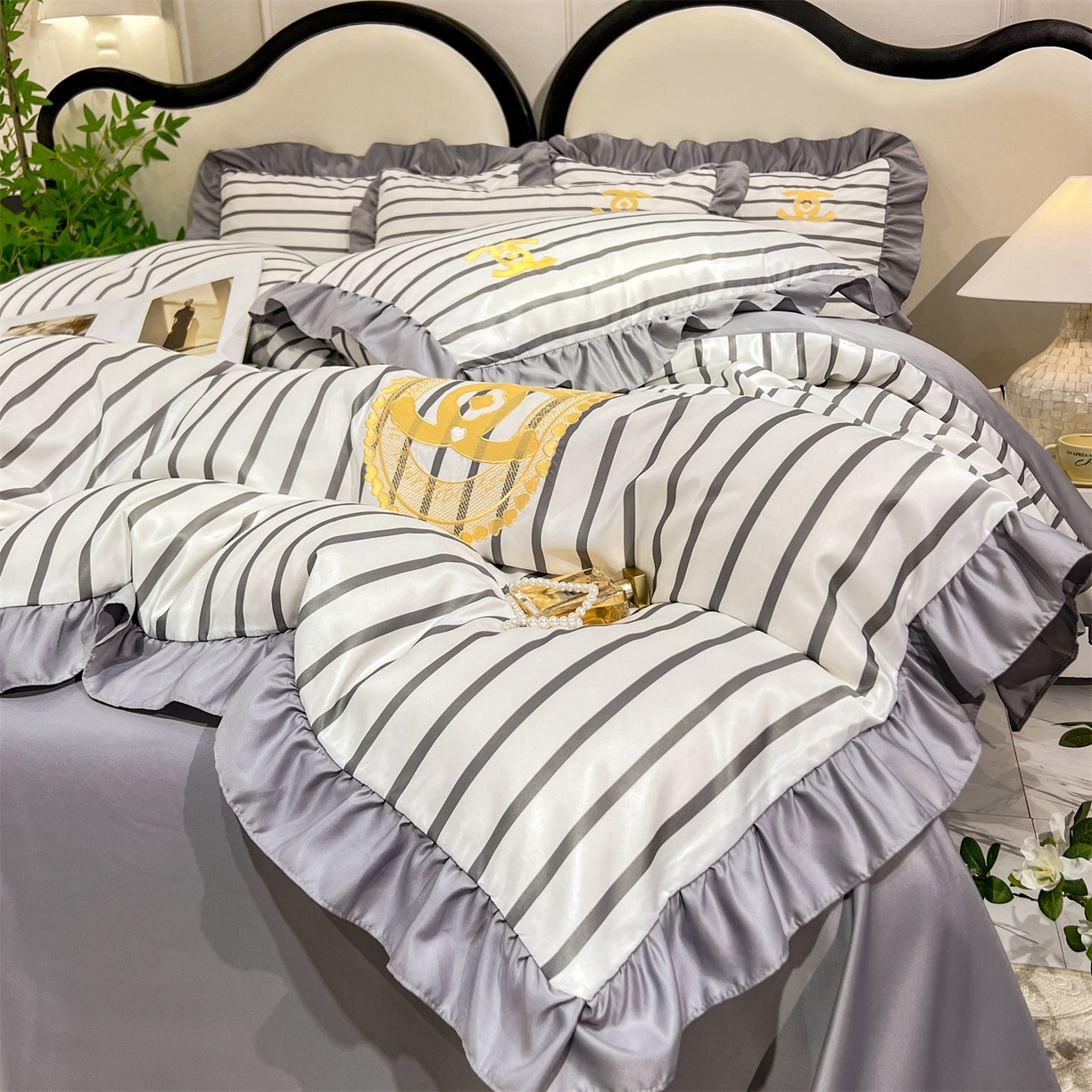 91家纺网 家纺一手货源 找家纺 经年 2026新款水洗真丝韩版四件套 浅夏-灰