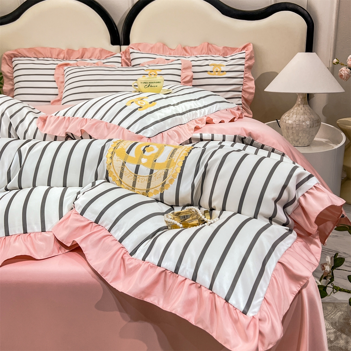 91家纺网 家纺一手货源 找家纺 经年 2026新款水洗真丝韩版四件套 浅夏-灰玉