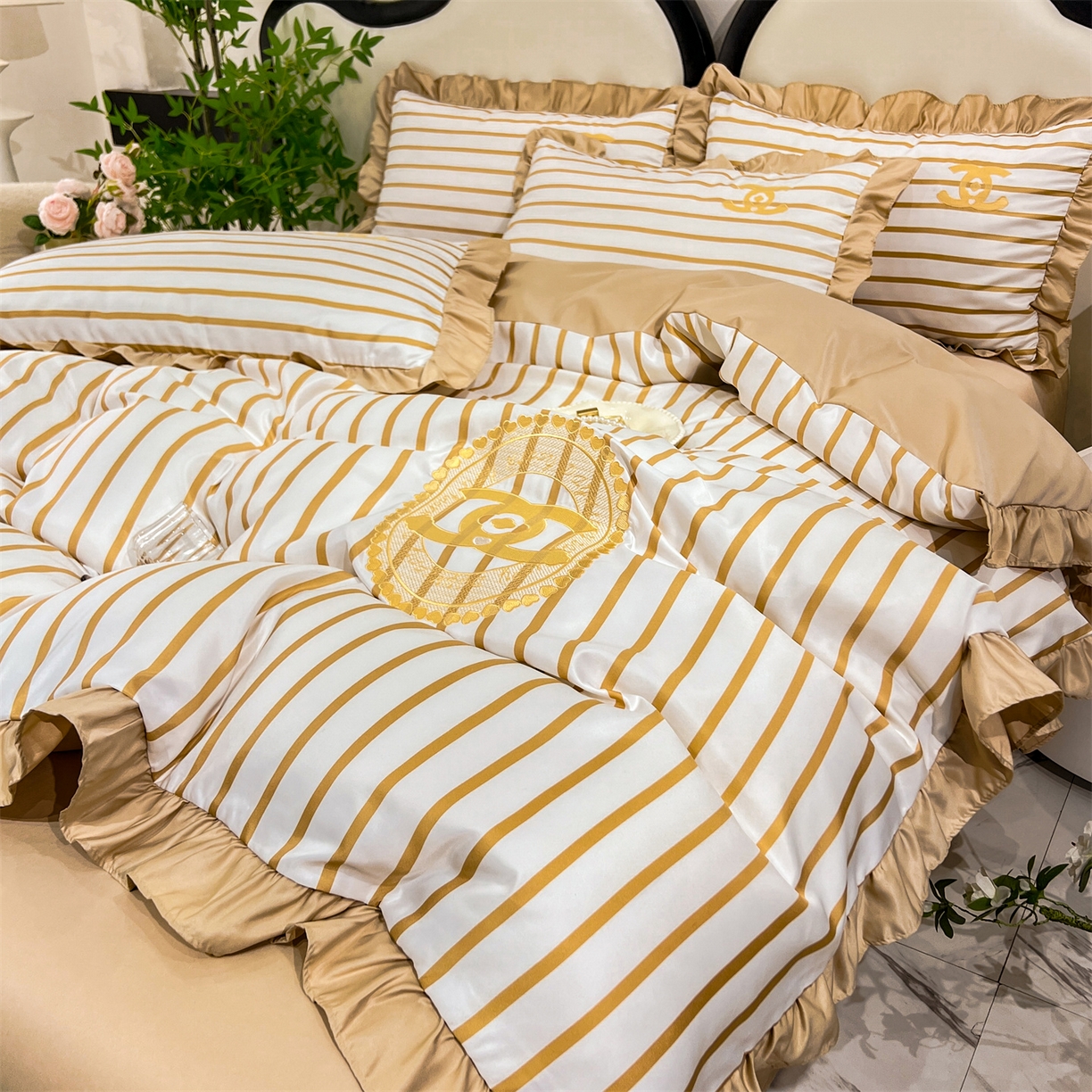 91家纺网 家纺一手货源 找家纺 经年 2026新款水洗真丝韩版四件套 浅夏-香槟