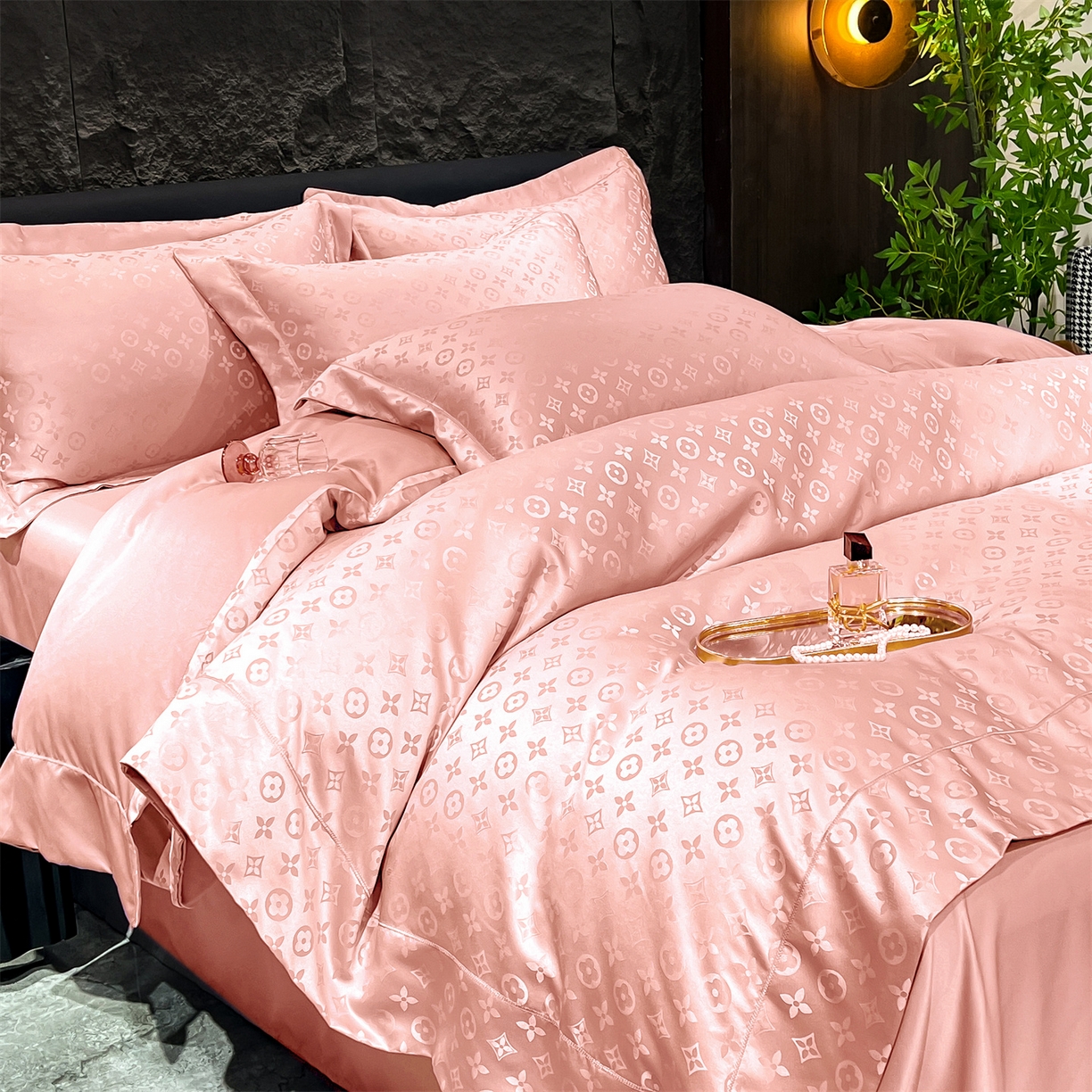 91家纺网 家纺一手货源 找家纺 经年 2026新款水洗真丝提花四件套 格林-粉玉