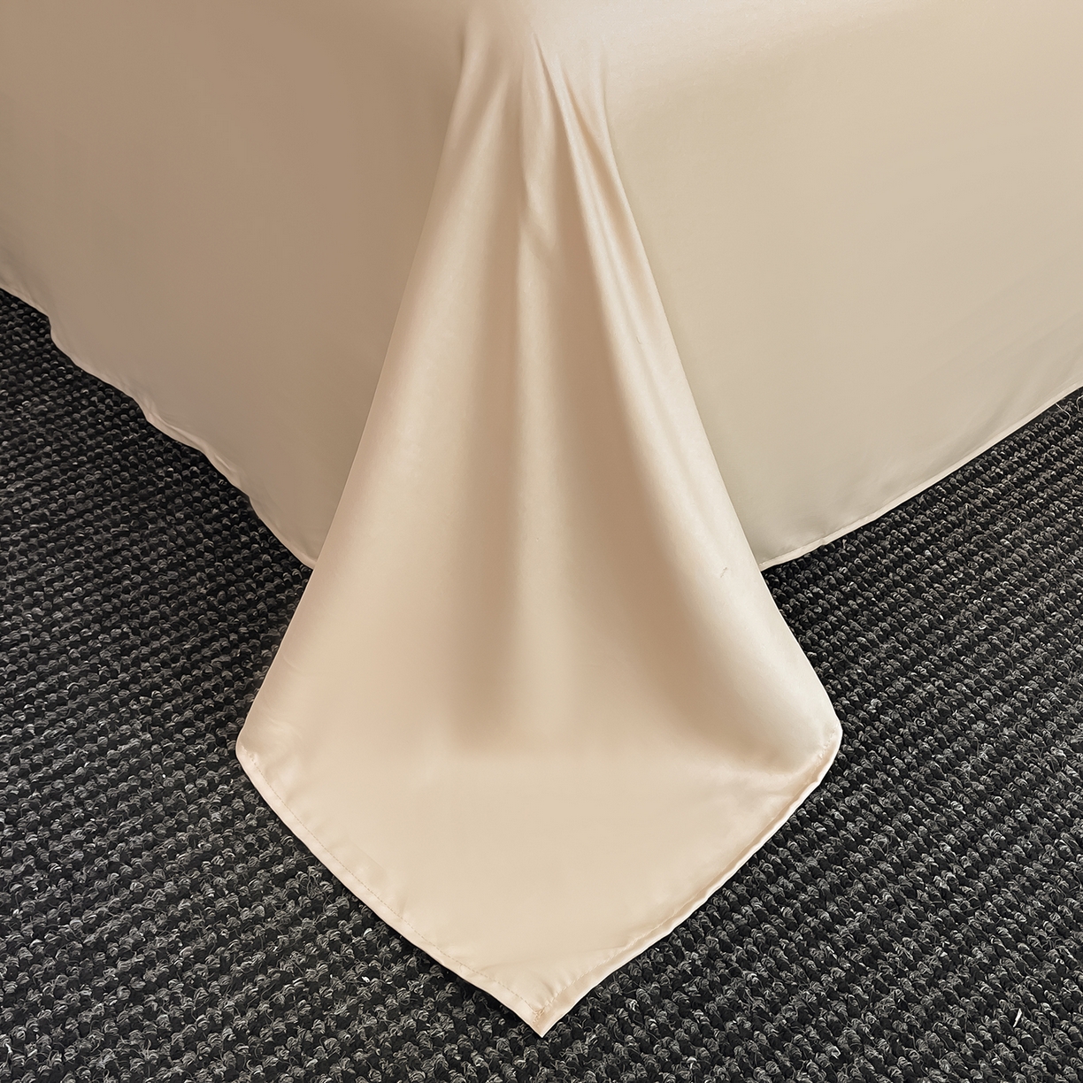 91家纺网 家纺一手货源 找家纺 经年 2026春夏新款天丝刺绣四件套-有理想 有理想-香槟