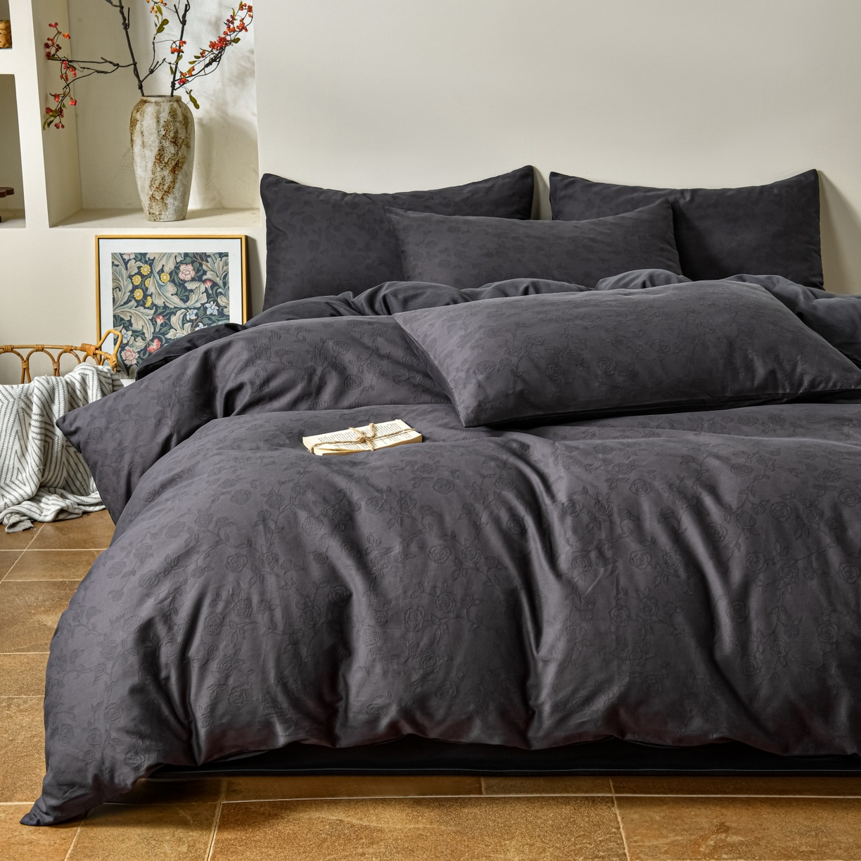 91家纺网 家纺一手货源 找家纺 菡宝 2026春夏新款全棉纯棉色织提花四件套-中古玫瑰 中古玫瑰 深灰