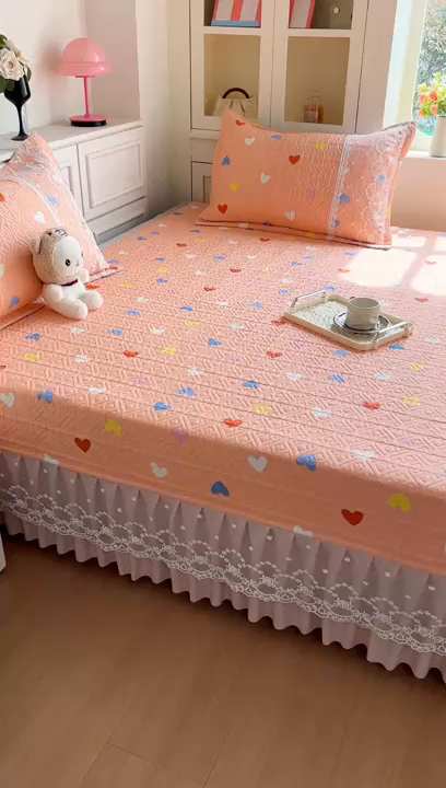 91家纺网 家纺一手货源 找家纺 手艺人家纺 2026新款四季通用榻榻米纯棉床盖专用防滑夹棉绗缝床单坑盖炕罩垫子可机洗定制 心心相印