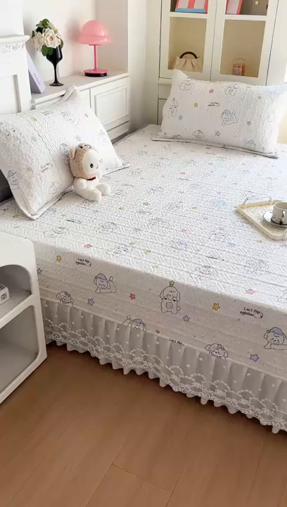 91家纺网 家纺一手货源 找家纺 手艺人家纺 2026新款四季通用榻榻米纯棉床盖专用防滑夹棉绗缝床单坑盖炕罩垫子可机洗定制 欢乐小狗