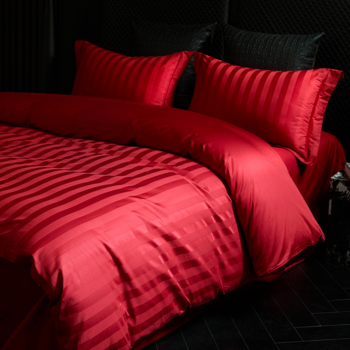 91家纺网 家纺一手货源 找家纺 （总）ONE TWO ONE 121 【控价商品】【提供买家秀】  2026新款全棉100s长绒棉结婚婚庆提花四件套