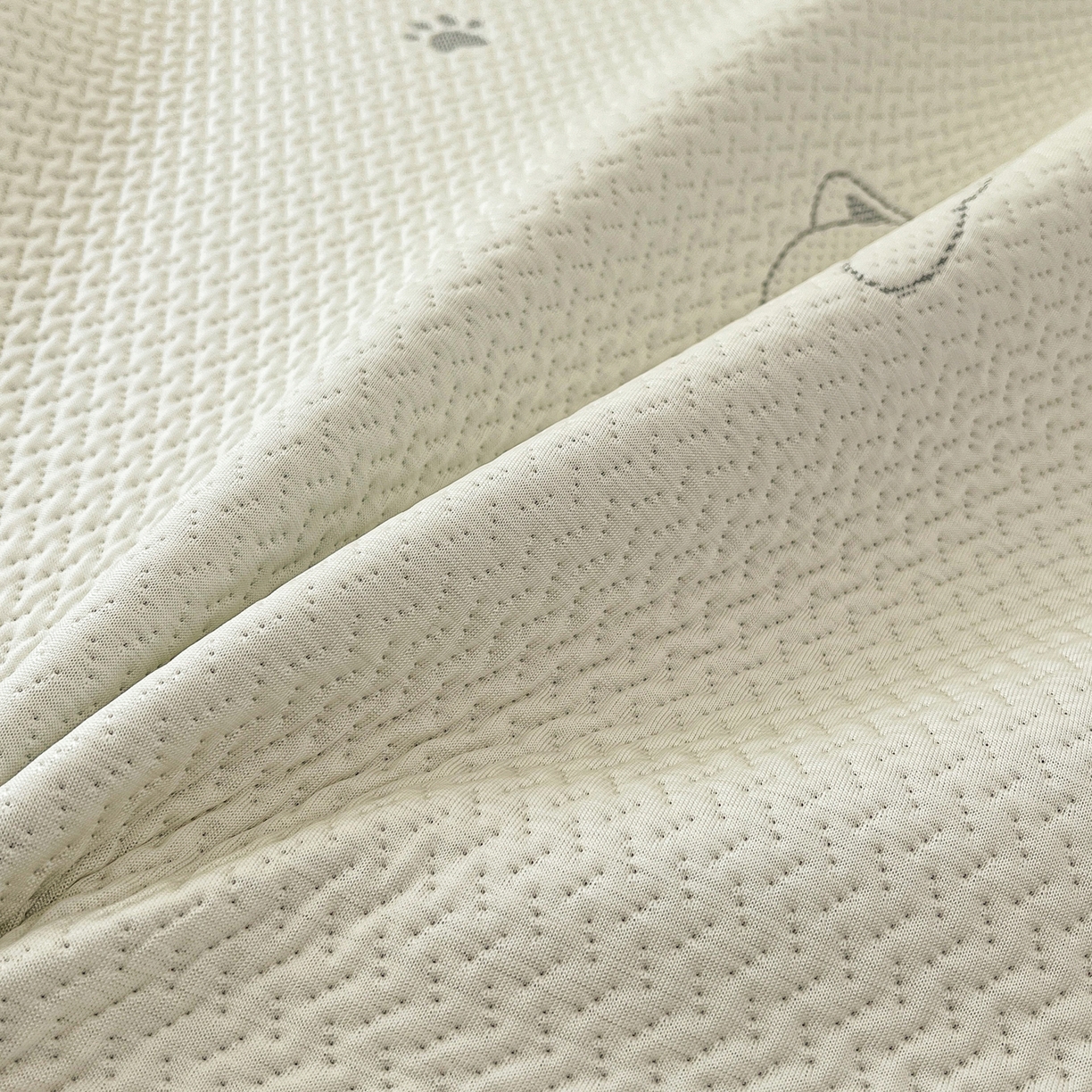 91家纺网 家纺一手货源 找家纺 （总）十里居 2026春夏新款A类凉感PE卡通提花凉席席子空调软席