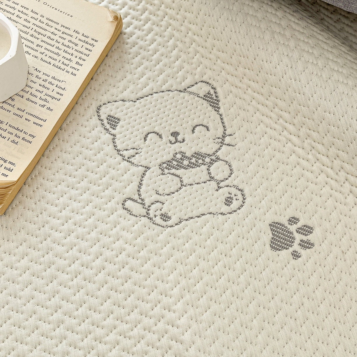 91家纺网 家纺一手货源 找家纺 （总）十里居 2026春夏新款A类凉感PE卡通提花凉席席子空调软席