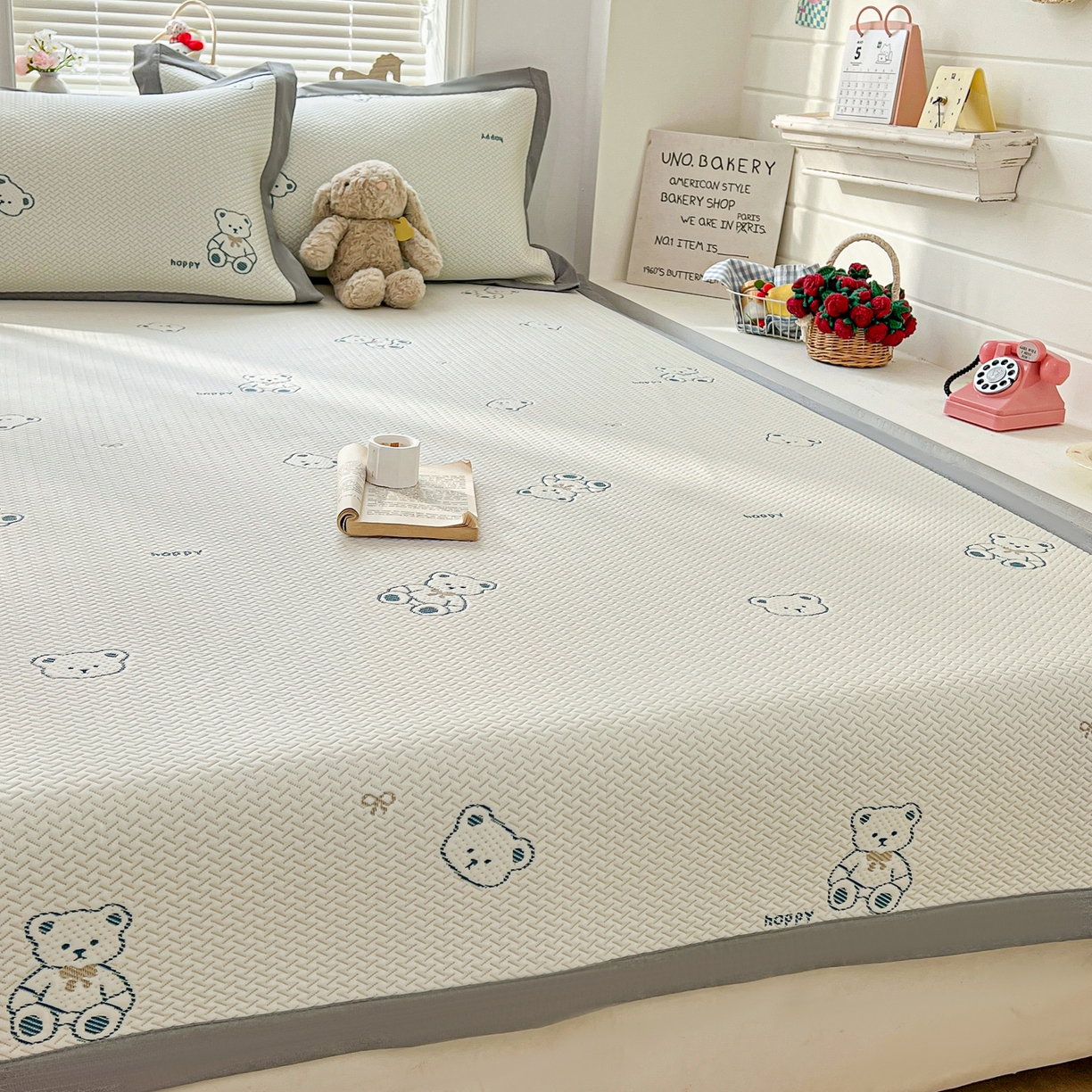 91家纺网 家纺一手货源 找家纺 十里居 2026春夏新款A类凉感PE卡通提花凉席席子空调软席 happy小熊