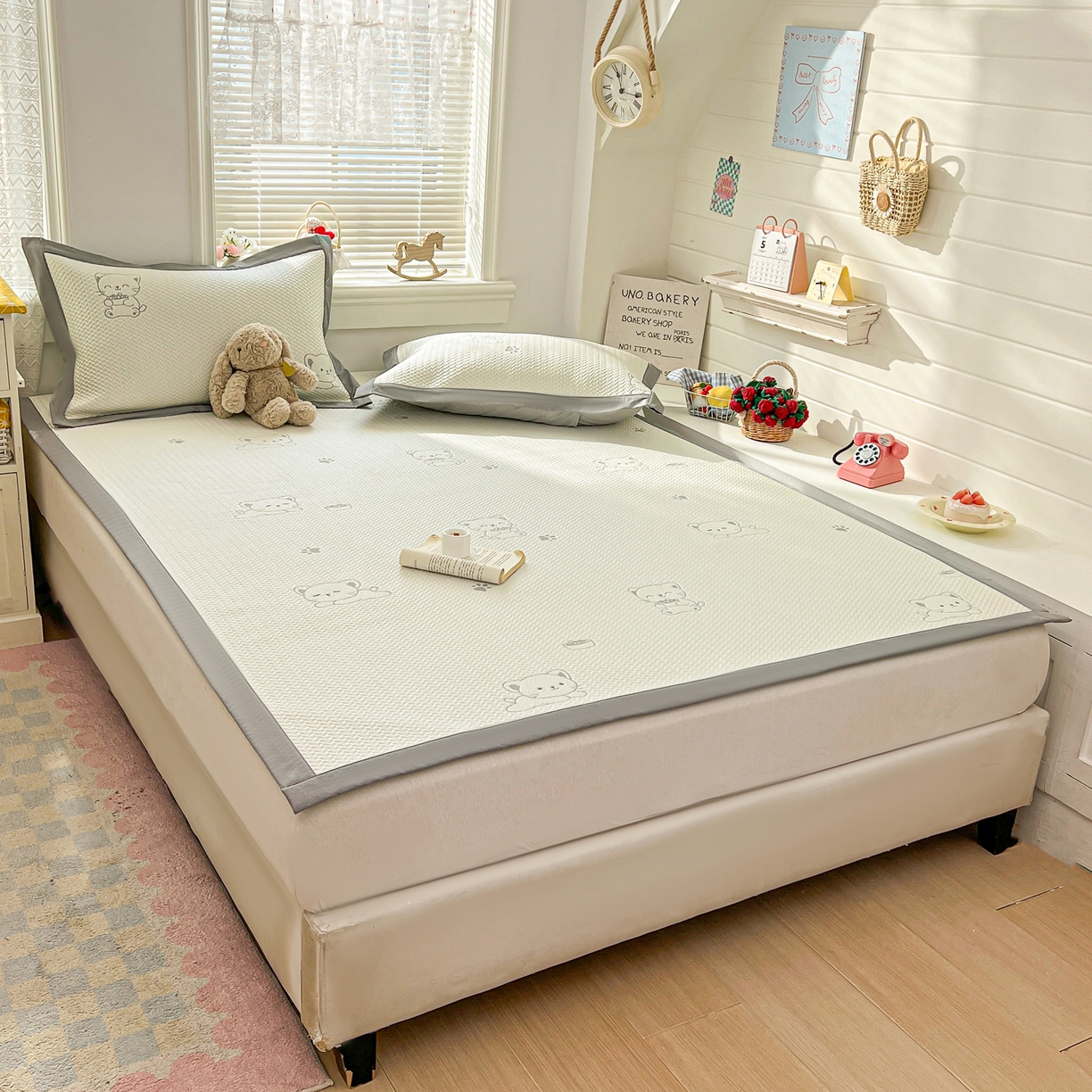 91家纺网 家纺一手货源 找家纺 十里居 2026春夏新款A类凉感PE卡通提花凉席席子空调软席 发财小猫