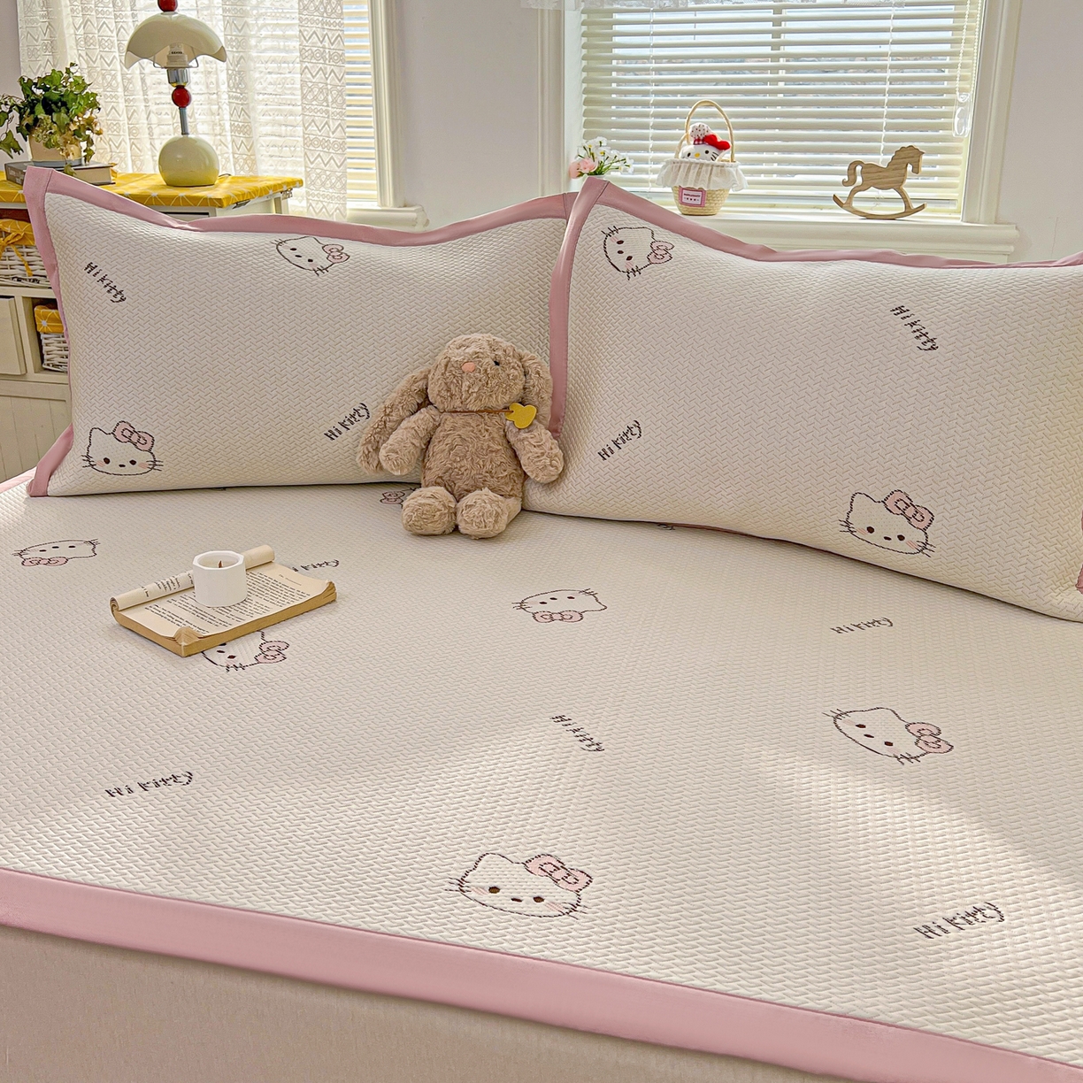 91家纺网 家纺一手货源 找家纺 十里居 2026春夏新款A类凉感PE卡通提花凉席席子空调软席 粉色KT