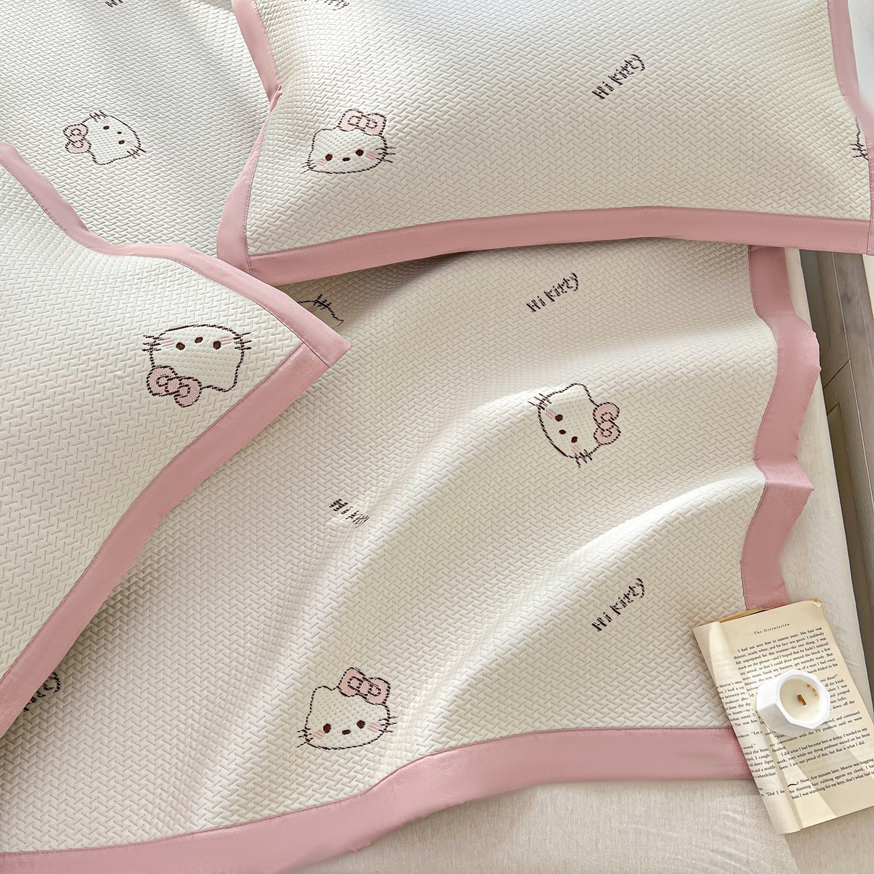 91家纺网 家纺一手货源 找家纺 十里居 2026春夏新款A类凉感PE卡通提花凉席席子空调软席 粉色KT