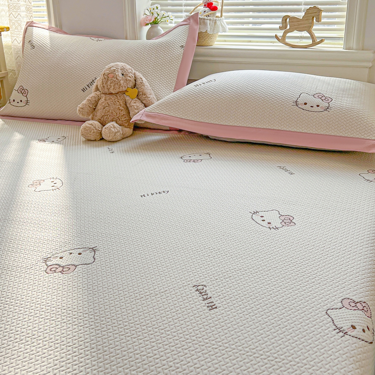 91家纺网 家纺一手货源 找家纺 十里居 2026春夏新款A类凉感PE卡通提花凉席席子空调软席 粉色KT