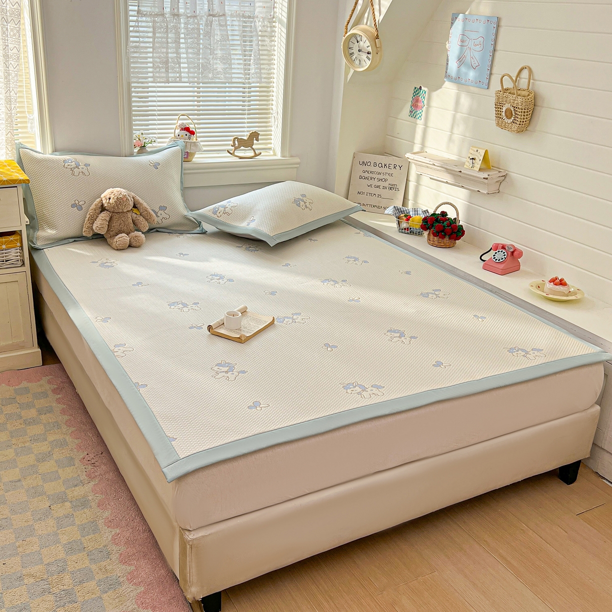 91家纺网 家纺一手货源 找家纺 十里居 2026春夏新款A类凉感PE卡通提花凉席席子空调软席 蓝色小马