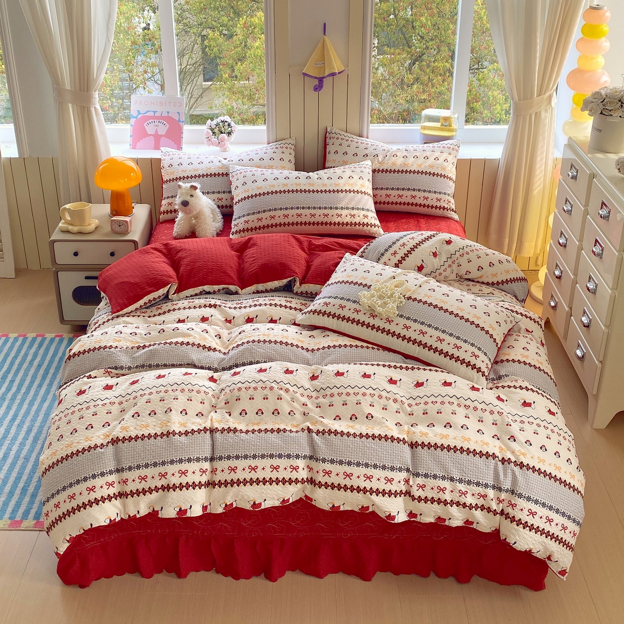 91家纺网 家纺一手货源 找家纺 莱米家纺 2026新款云感泡泡纱双层纱床盖四件套 费尔岛红