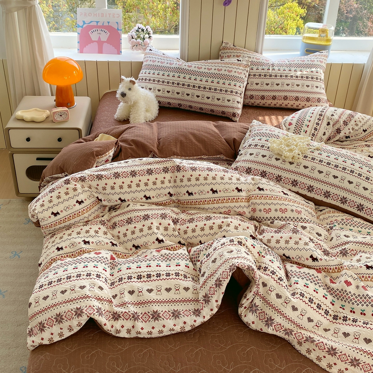 91家纺网 家纺一手货源 找家纺 莱米家纺 2026新款云感泡泡纱双层纱床盖四件套 费尔岛咖