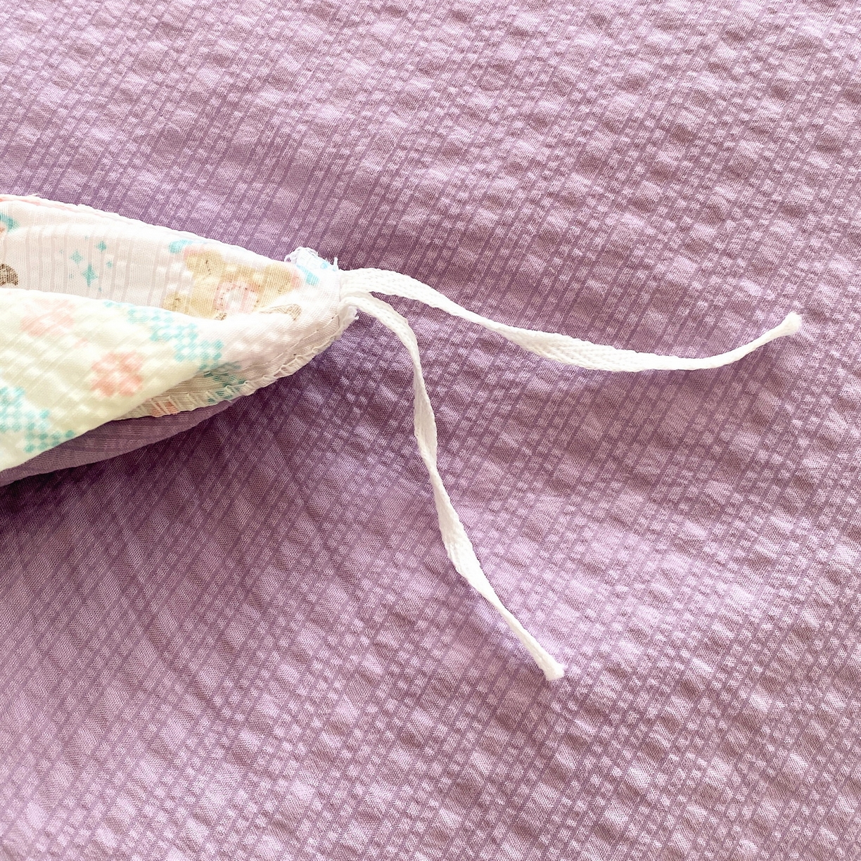 91家纺网 家纺一手货源 找家纺 莱米家纺 2026新款云感泡泡纱双层纱床盖四件套 费尔岛紫