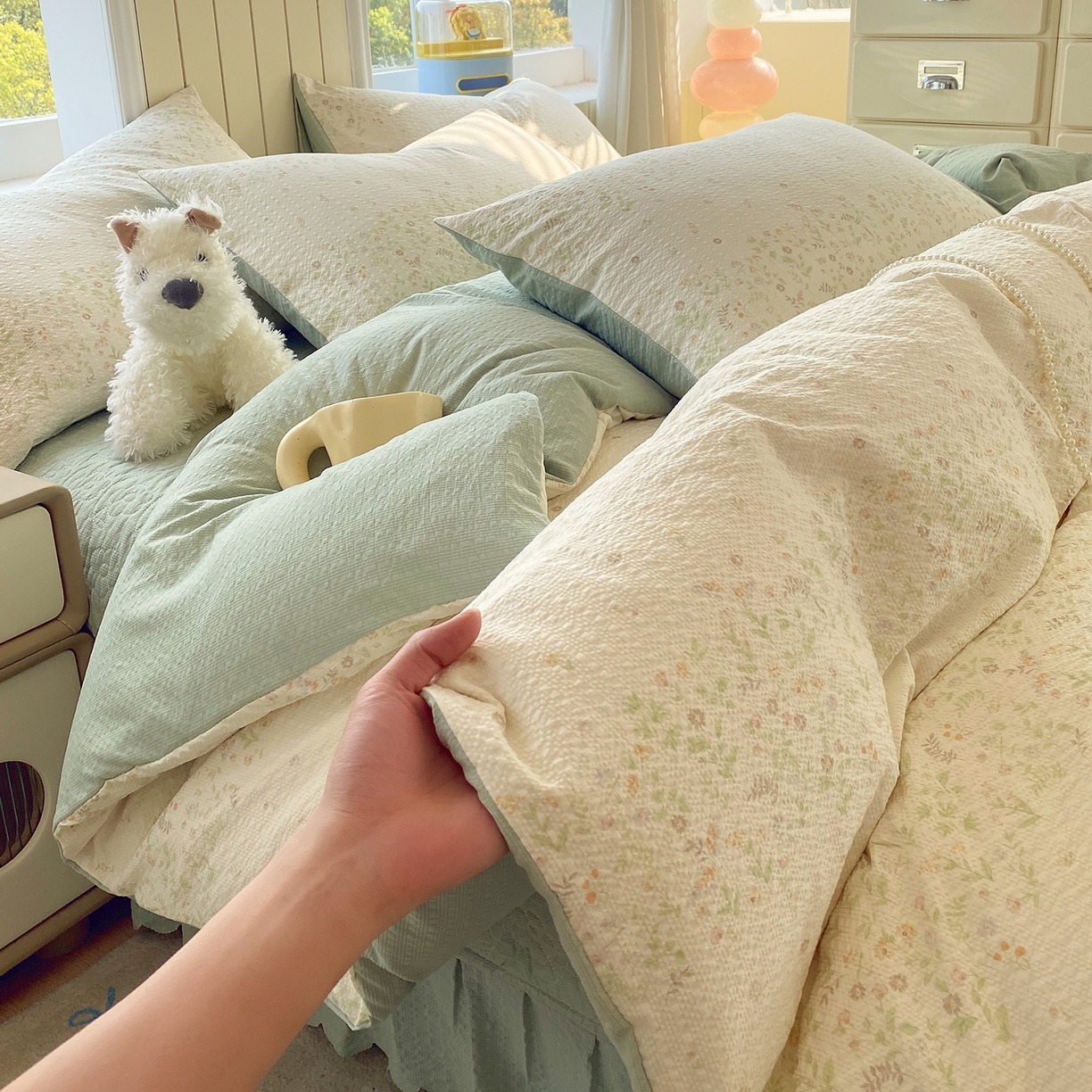 91家纺网 家纺一手货源 找家纺 莱米家纺 2026新款云感泡泡纱双层纱床盖四件套 绿花枝叶